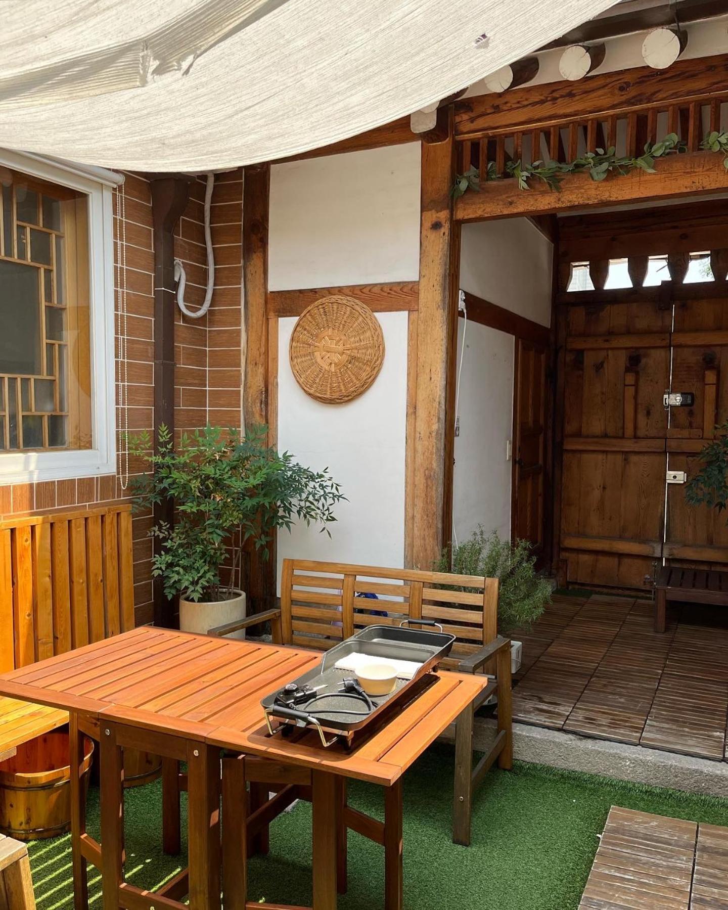 Seoulstory Hanok Hotel Exterior photo